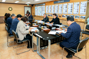 울릉군의회 의원간담회…지역 농업인 지원 보고도