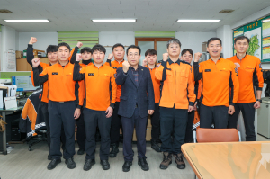 울릉군의회 이상식 의장, 군부대와 119 등 위문