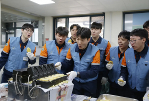 포스코 “나눔버스 타고 온정 전하러가요”