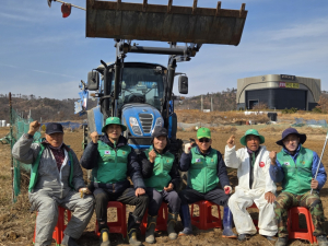 포항시 구룡포읍 새마을지도자협의회, 농촌 흙 살리기 운동 전개