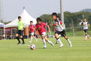 축구 꿈나무 총집결…경주 그라운드 달군다