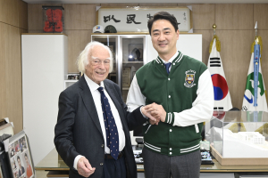 세계적 석학 노블 “한국 학생 학구열 인상적”