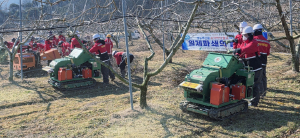 상주시농기센터, 영농부산물 적기 파쇄 지원 ‘호응’