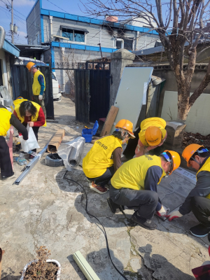 불봉이네 봉사단, 집수리 봉사 활동 본격 시작