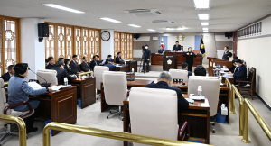 대구 군위군의회 임시회 개회 조례안ㆍ추경예산 심사 진행