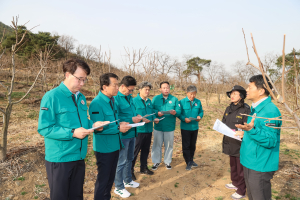 구미시의회, 산업건설위 영농부산물 처리지원단 격려