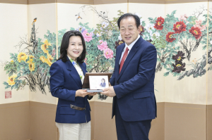 소설가 전정희, 문경시 홍보대사 위촉