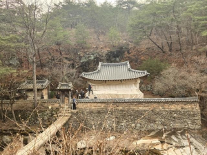 화마 피한 ‘안동 만휴정’…방염포의 기적