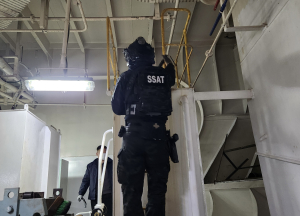 동해해경청-서울본부세관, 옥계항 입항 선박 내 대량 코카인 의심 물질 적발
