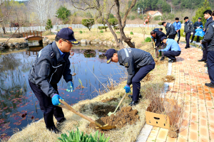 동해해양경찰청, 식목일 환경정화 활동