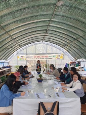포항시, 국화 활용 치유농업으로 몸과 마음 돌본다