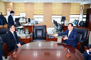 배낙호 김천시장, 혁신도시 공공기관 순회
