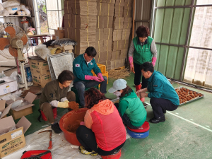 상주 계림동새마을지도자협의회, 낙동강ㆍ샛강살리기 EM 흙공 제작