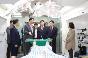 경주 황성공원에 ‘이동형 병원’ 설치… APEC 정상회의 대비 실전훈련