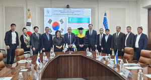 신일희 계명대 총장 학위 받아 우즈벡 국립체대서 ‘명예박사’