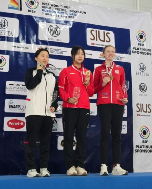 울진군청 사격팀 권은지, ISSF 월드컵 여자 10M 공기소총 한국신기록 경신