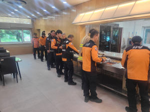 대구공공시설관리공단 신천사업소,  함지산 산불 진화 현장 적극 지원 나서