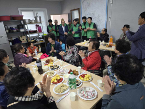 김천시 자산동 새마을협의회, 어버이날 경로당 봉사