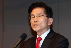 김문수 “단일화 잘못된 흐름 바로잡을 것”