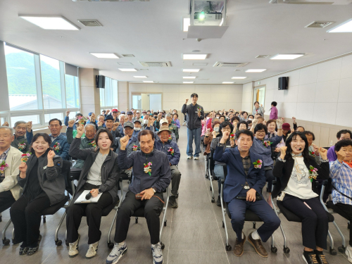 대구 군위 삼국유사면, 어버이날 맞이 카네이션 전달 행사