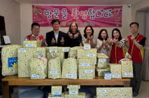 대구달서우체국, ‘행복배달 소원우체통’ 선물 전달