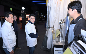 김정기 대구시장 권한대행, 칠성야시장 방문ㆍ애로사항 경청