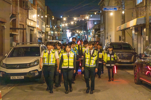 영주경찰서, 경북전문대 학생들과 야간 합동순찰