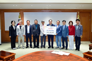 김천시 봉산면 5개 단체, 김천복지재단에 성금 전달