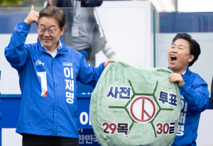 민주 대구시당 선거대책위, 동성로서 대규모 집중 유세