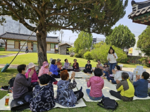 포항 흥해복지문화센터, 야외서 열린 한글교실