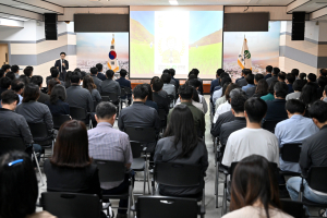 “공무원이 바꾸는 군위” 군위군, 남재걸 단국대 행정학과 교수 초청 특강 열어