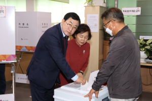 주낙영 경주시장 부부도 나란히