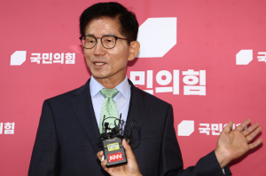 김문수, 상향식 공천 언급하며 당 개혁 강조…