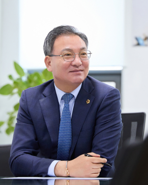 ‘세 생명 살린 13살 영웅’ 故 박건하, 대구시 첫 ‘의로운 시민’ 공식 예우