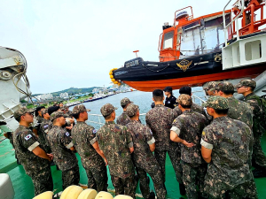 동해지방해양경찰청, 해군사관학교 생도 견학