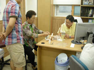 “소외 계층과 더불어 살아가야죠”