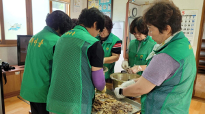 김천시 개령면 새마을협의회, 백숙나눔 행사 개최