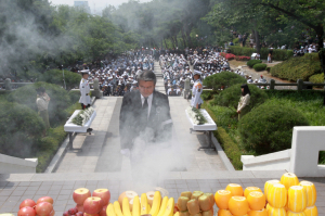 “순국선열 거룩한 희생정신 기린다”