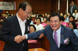 황우여 대표와 강창희 국회의장 후보