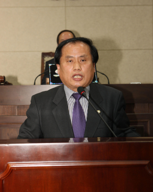 쇄신과 변화만이 지방자치 발전의 길