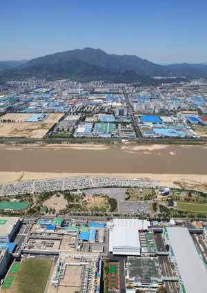 ‘추락하는’ 구미산단