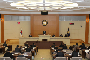 포항시의회 예결특위, 새해 당초예산안 심사