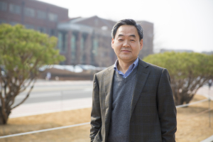 강신익 전 LG 전자 사장, 한동대 전임교수 활동