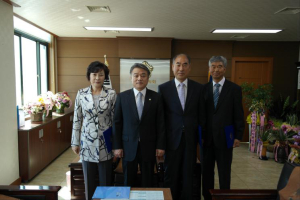 청도군의회, 결산검사위원에 위촉장