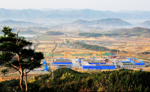 경북도청 전국사진공모전, 금상 수상작 ‘소나무와 전경’