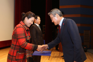 포항시, ‘제6기 평생대학원 일월아카데미’ 수료식