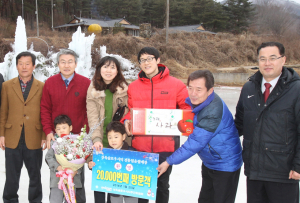 상옥 얼음썰매장, 관광객‘2만명’돌파