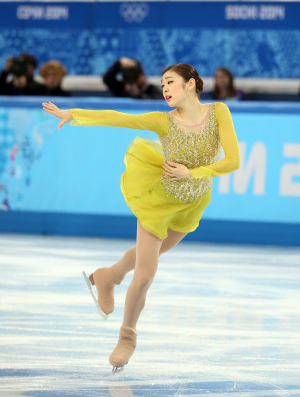 김연아, 환상 연기…쇼트 1위 ‘금빛 예감’