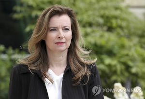佛 대통령 전 동거녀 “파멸, 갚아주겠다”