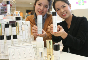 “기능성 화장품, 실속있게 구매하세요”